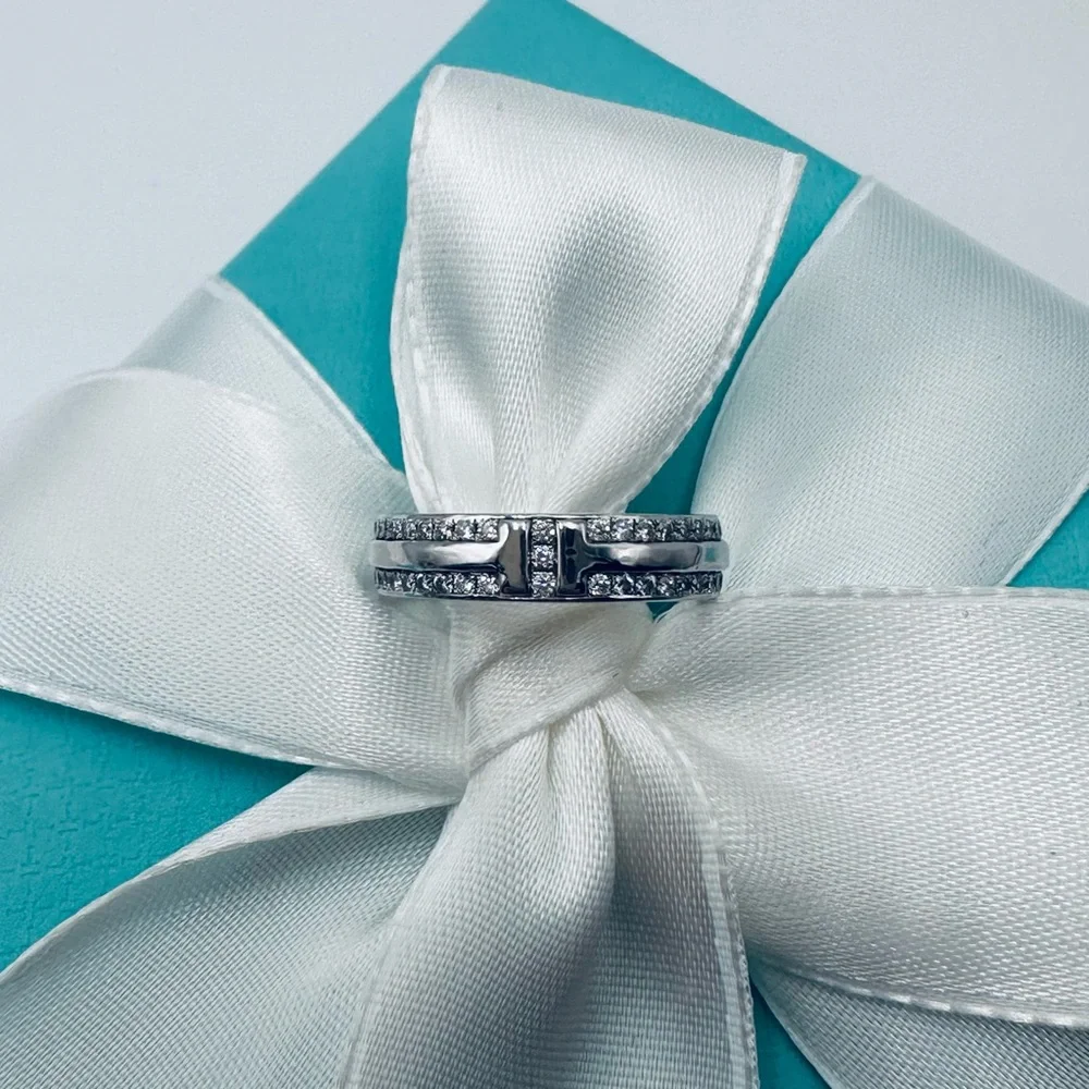 $7,800 Tiffany & Co. .43 CTW 18K White Gold T Narrow Pave Diamond Ring Packaging